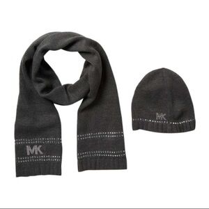 MICHAEL KORS Gray Studded Stripe with Logo Detail Hat & Scarf Set NWT